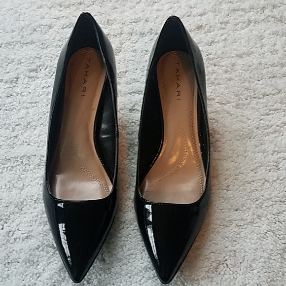 Tahari Shoes - Tahari 6M Harper Black Patent Heels